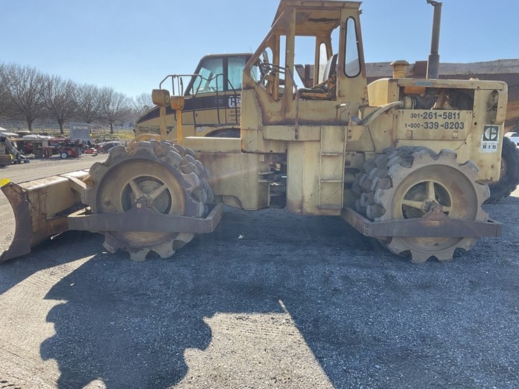 caterpillar-815-image-1