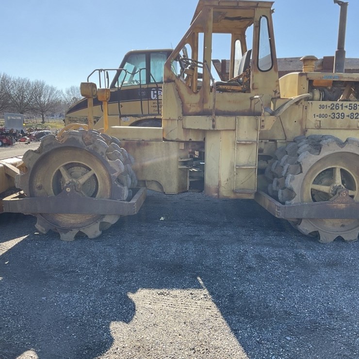 CATERPILLAR 815