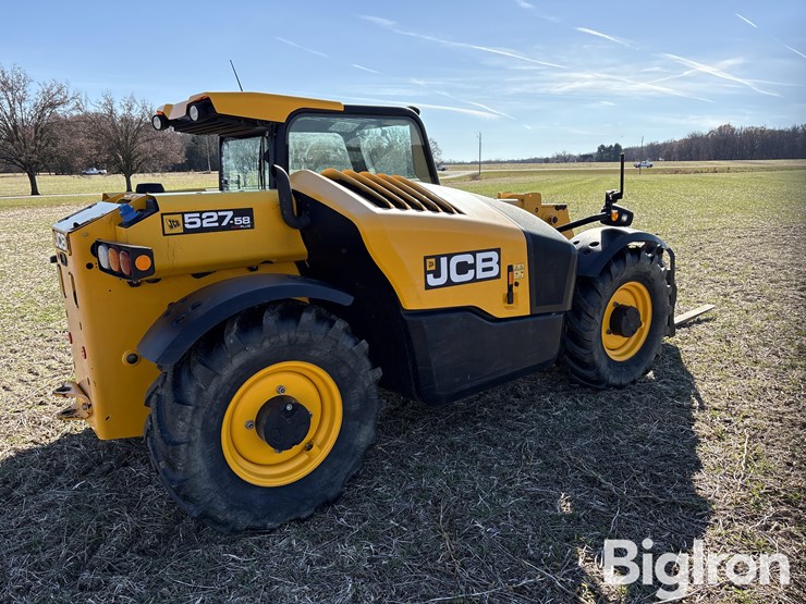 2018-jcb-524-58-agri-plus-telehandler-image-5