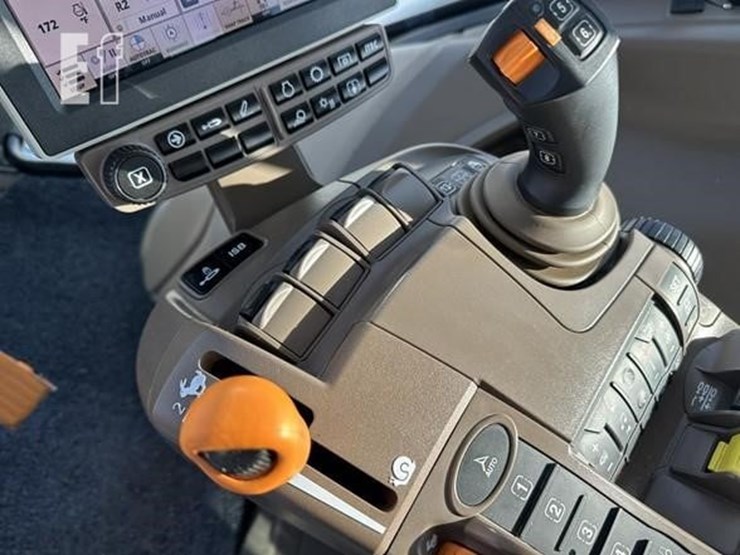 2023-john-deere-6r-155-image-69