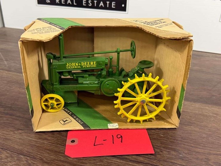 john-deere-model-a-image-1