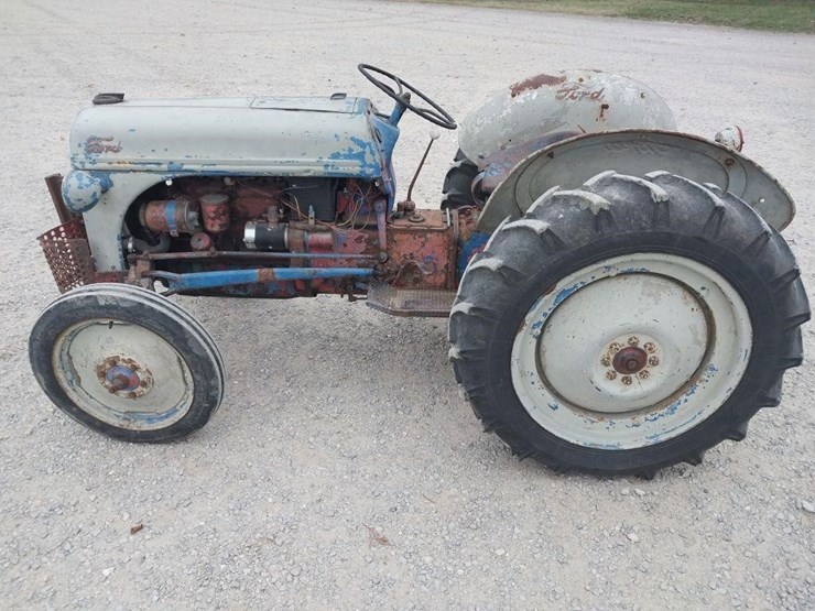 ford-tractor-image-6