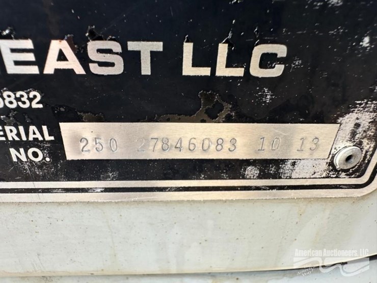 freightliner-m2-106-image-8