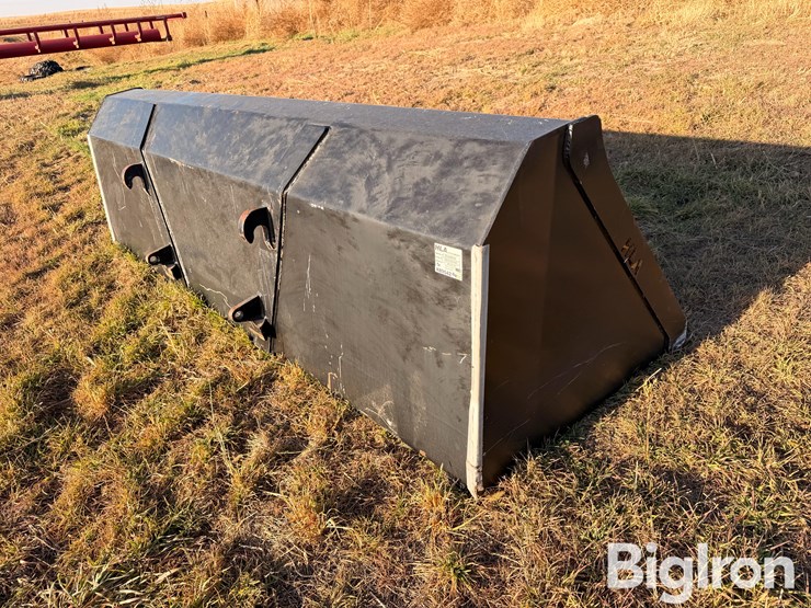 2021-hla-mbhv108ao600-bucket-attachment-image-3