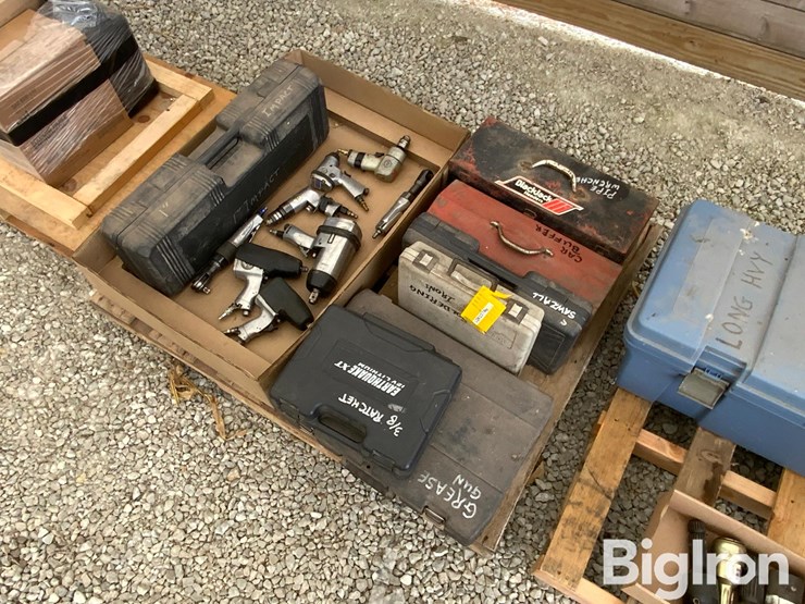 pallet-of-air-tools-&-tool-boxes-image-1
