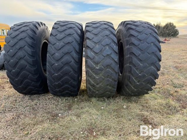 michelin-xtla-20.5-25-tires-image-8