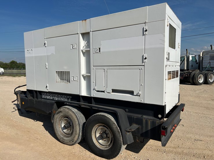 whisperwatt-220-diesel-powered-generator-image-4