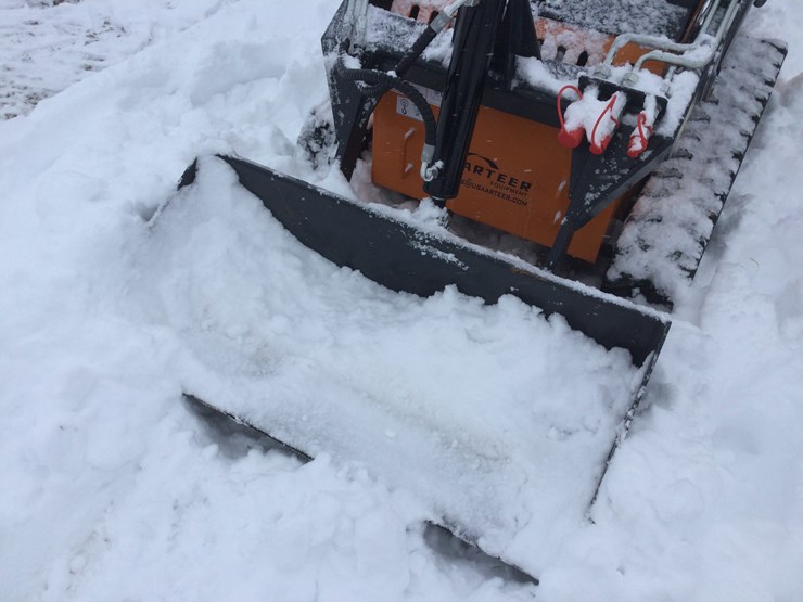 #4550-•-unused-arteer-mini-skis-steer-image-4