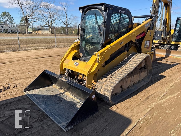 2022-caterpillar-299d3-image-8