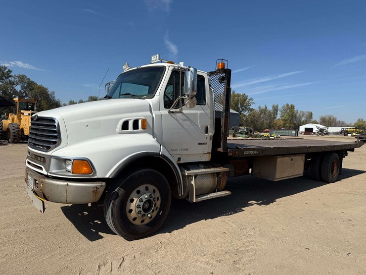 2006-sterling-rollback-truck,-101"x27'-bed,-winch,-automatic-transmission,-388k-miles,-11r22.5-tires-image-1