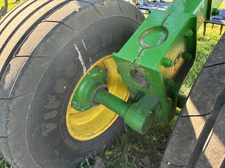 john-deere-2210-image-50