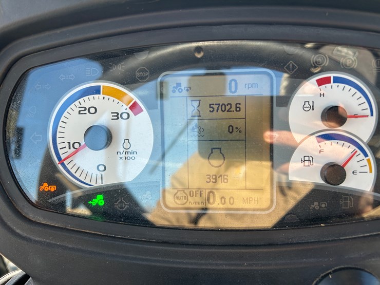 new-holland-powerstar-90-image-15