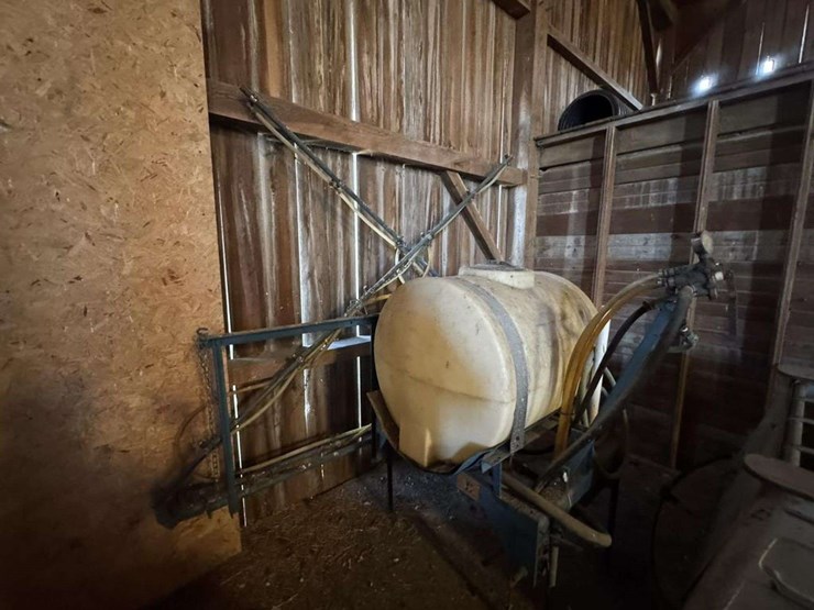 100-gallon-3pt-sprayer-image-1