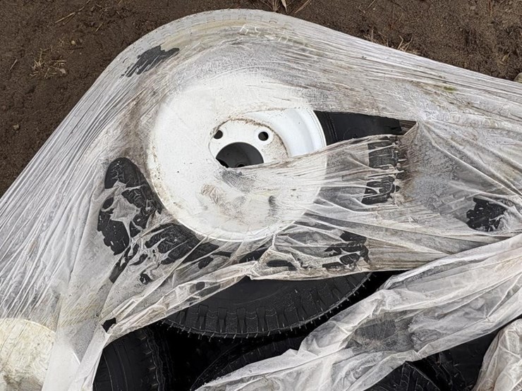 pallet-of-8"-golf-cart-tires-w/rims-image-5