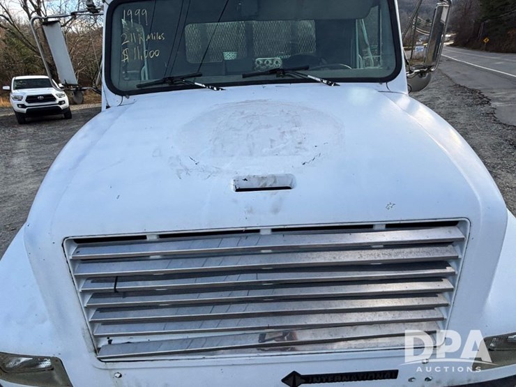 international-4700-image-18