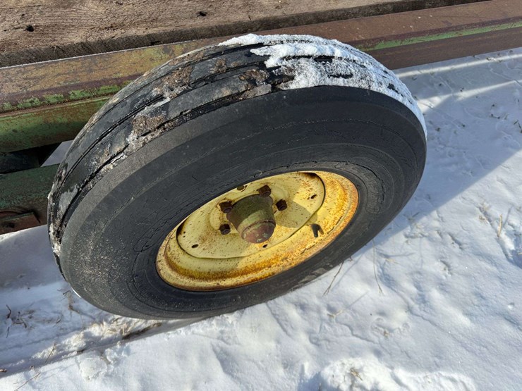 john-deere-28-image-13