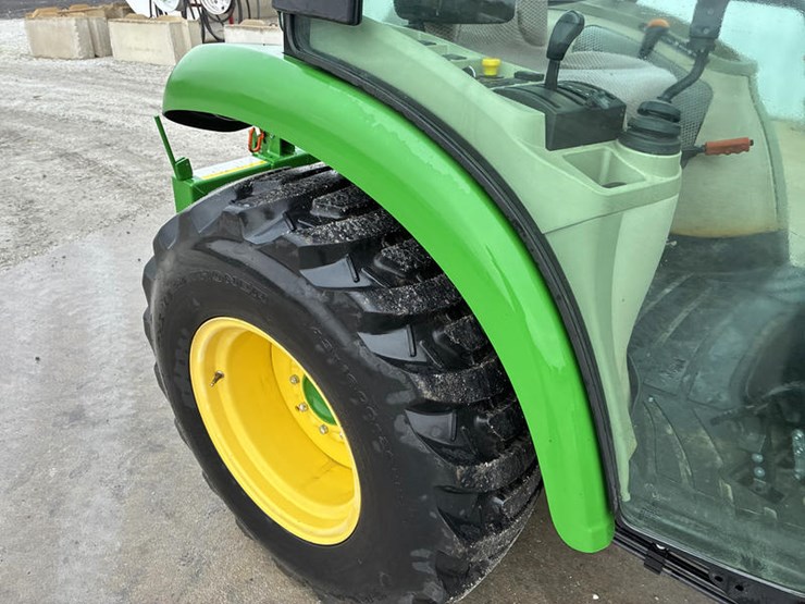 john-deere-3033r-image-23
