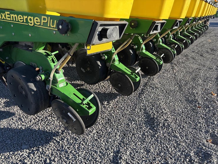 john-deere-db80-image-8