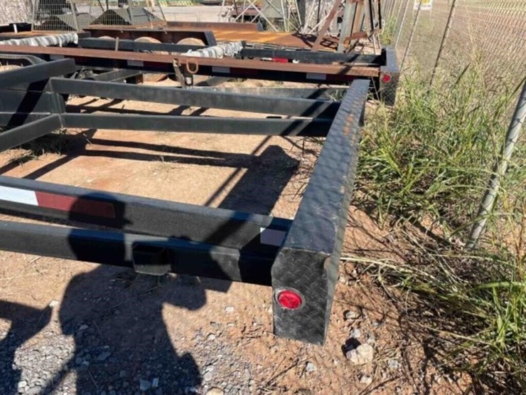 2011-maxey-gn-pipe-trailer-image-11