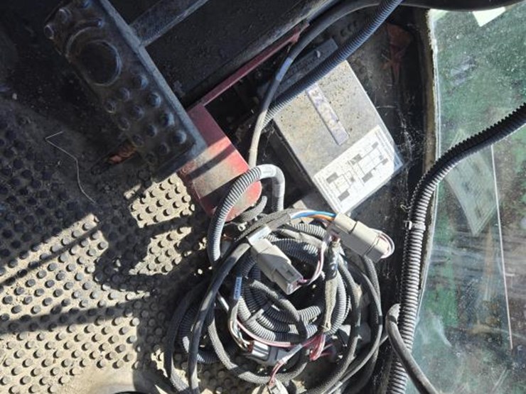 john-deere-8630-image-33