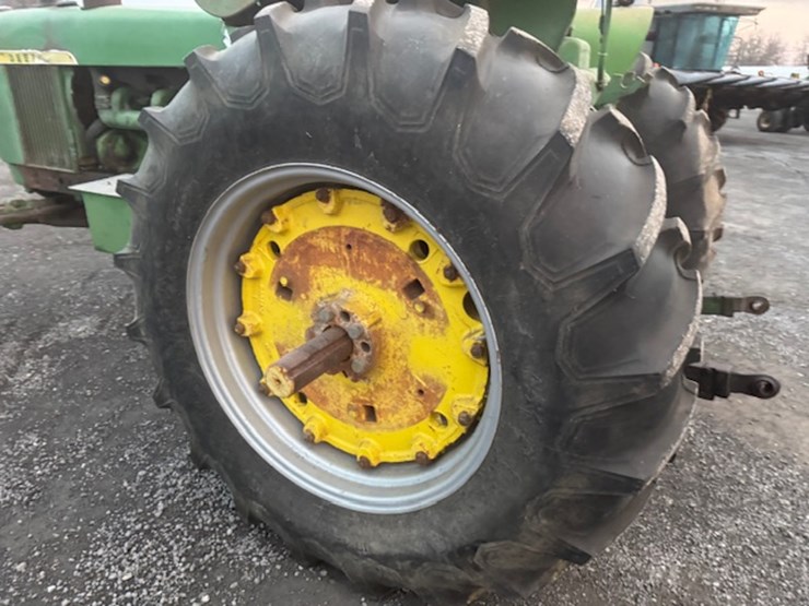 john-deere-4020-image-19