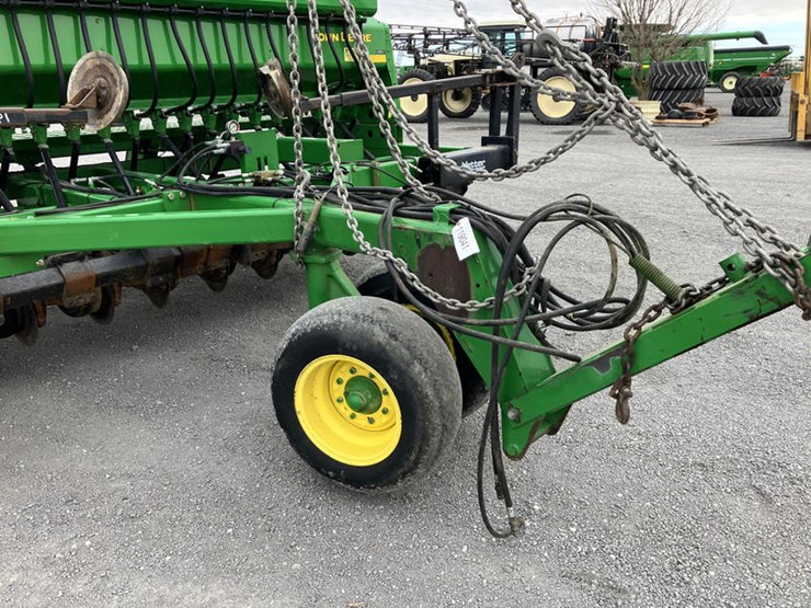 john-deere-1590-image-21