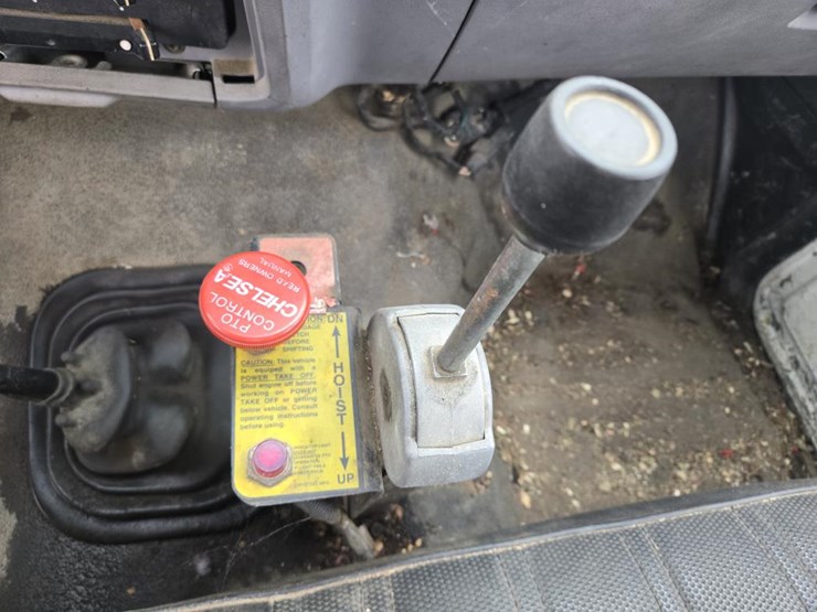 1996-ford-f700-image-24