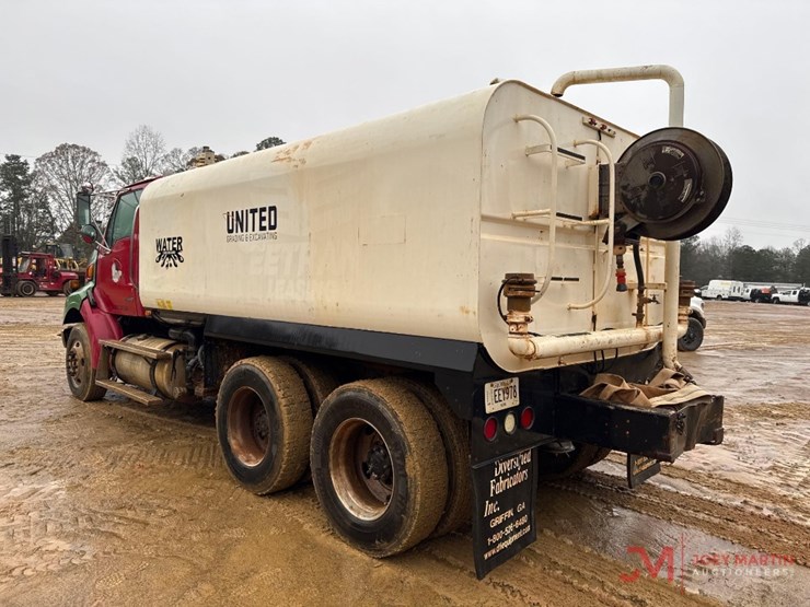 2007-sterling-water-truck-image-3
