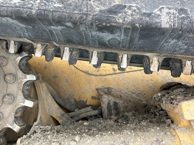 2016-caterpillar-259d-image-34