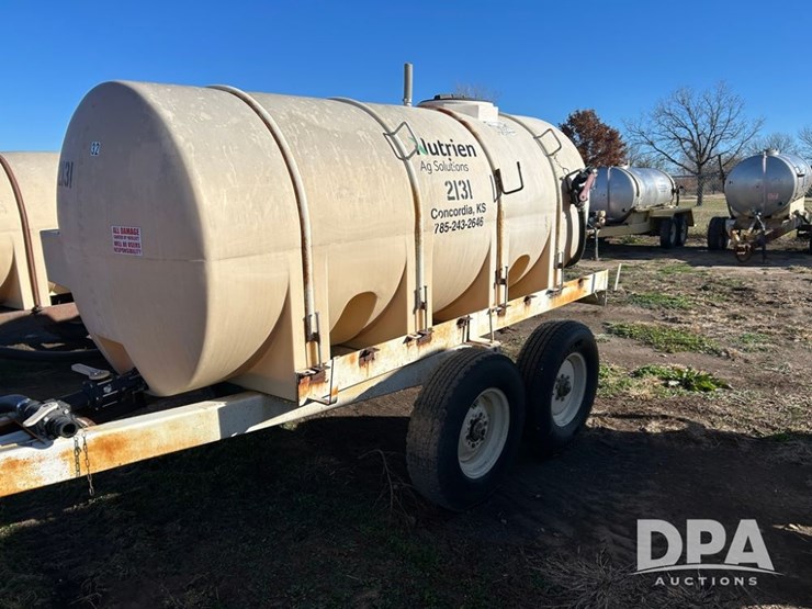 liquid-nurse-trailer-(cp1346,-tank-2131,-unit-92036)-image-3