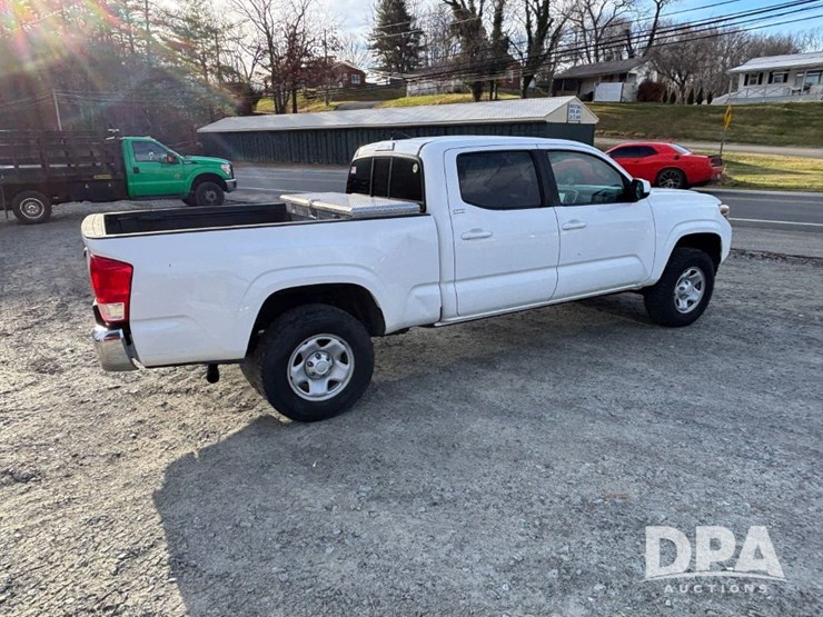 toyota-tacoma-image-4