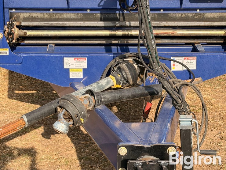 jbs-vmec2448-3-manure-spreader-image-11