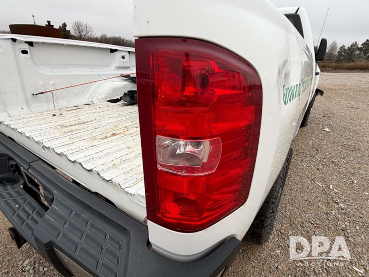 2012-chevrolet-2500hd-image-31