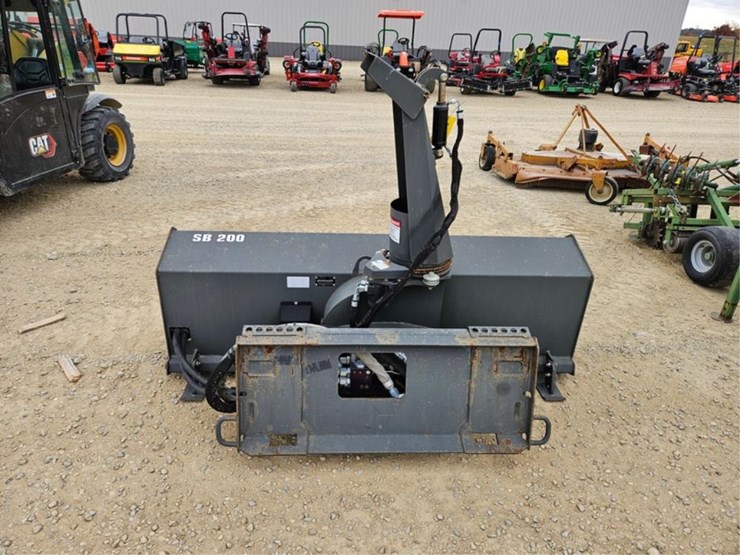 #3048-•-bobcat-sb-200-78"-2-stage-snow-blower-image-4