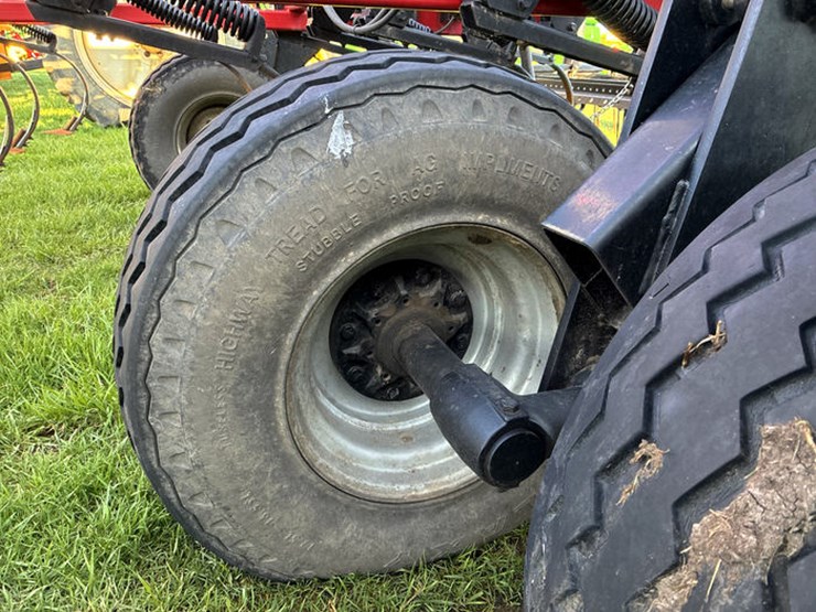 case-ih-200-image-22