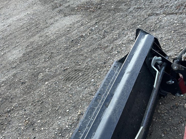 2023-case-ih-farmall-25sc-image-13