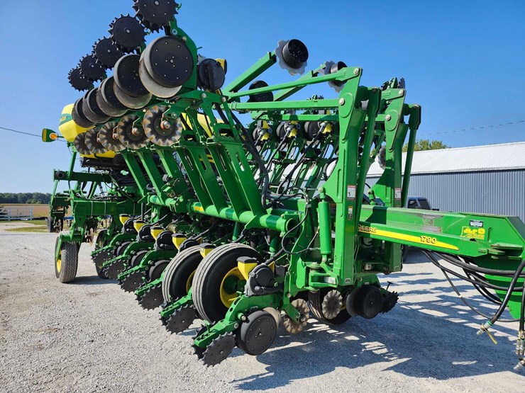 john-deere-1790-image-13