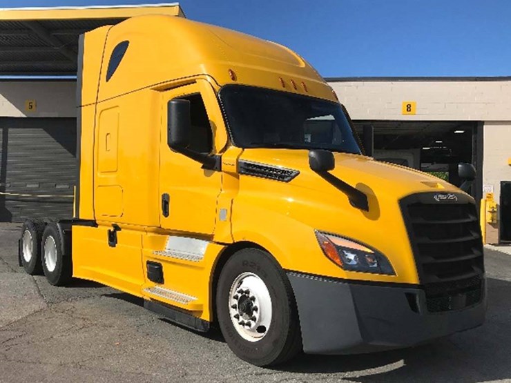 2022-freightliner-cascadia-126-image-1