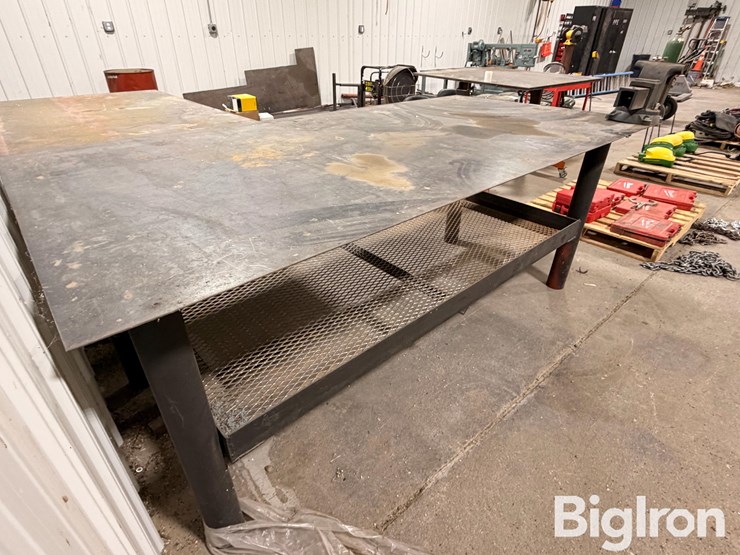 8'-welding-table-w/-vice-image-3
