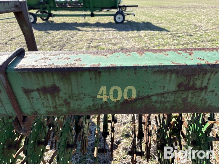 john-deere-400-image-16