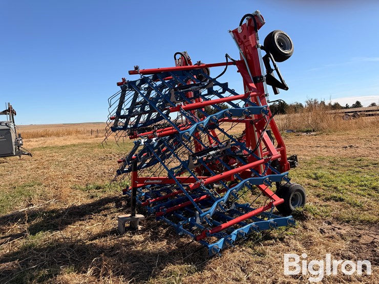 2022-hatzenbichler-30'-hydraulic-comb-harrow-image-5