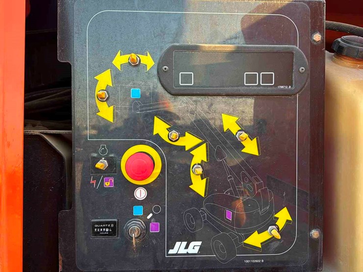 2015-jlg-660sj-image-8