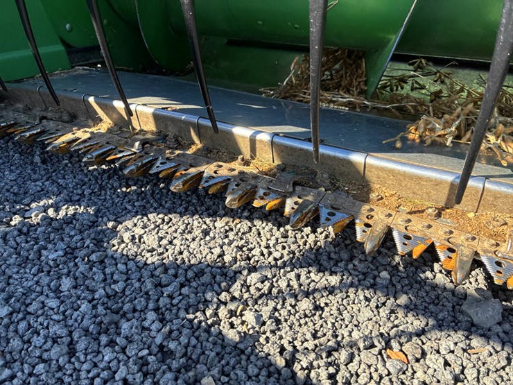 2004-john-deere-630f-image-24