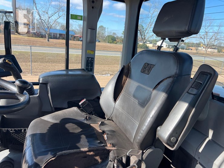 2021-caterpillar-926m-image-25