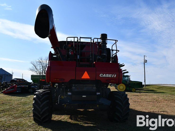 case-ih-8120-image-6