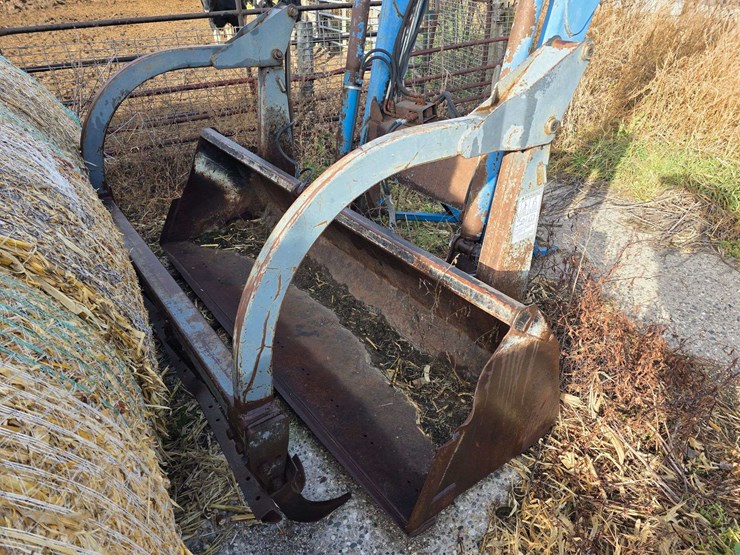 new-holland-72la-image-5