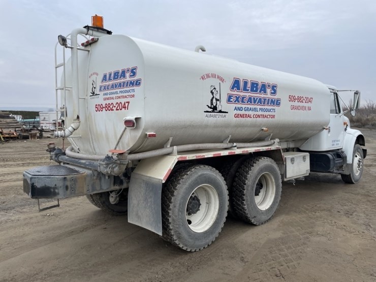 international-4900-image-5