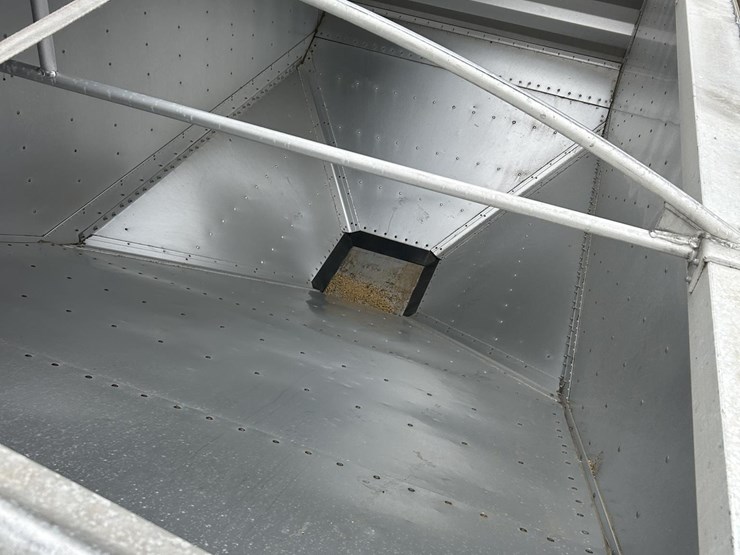 2006-wilson-41ft-grain-trailer-image-45