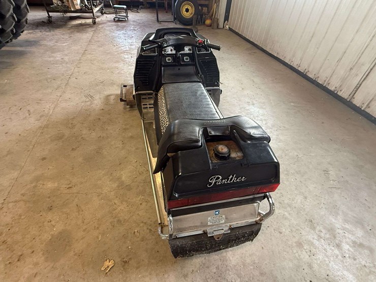 1974-caterpillar-440-image-7