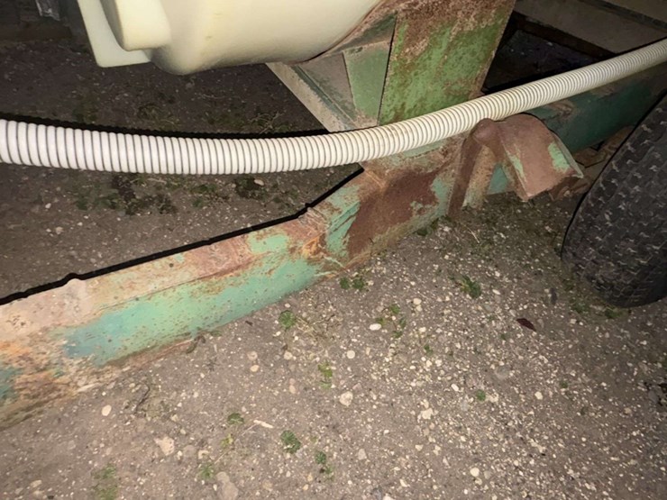 liquid-tender-trailer,-approx-750-gal-poly-tank,-st225/74r15-tires,-3”-fill,-30-gal-poly-inductor-co-image-6